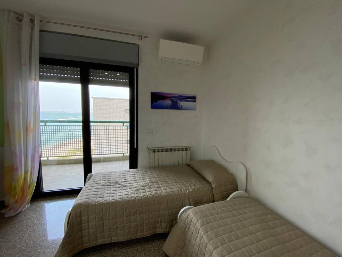 Fronte Mare By Apulia Accommodation Bari Ngoại thất bức ảnh
