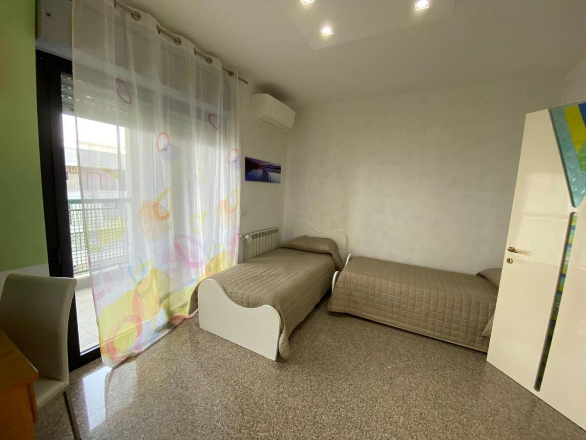 Fronte Mare By Apulia Accommodation Bari Ngoại thất bức ảnh