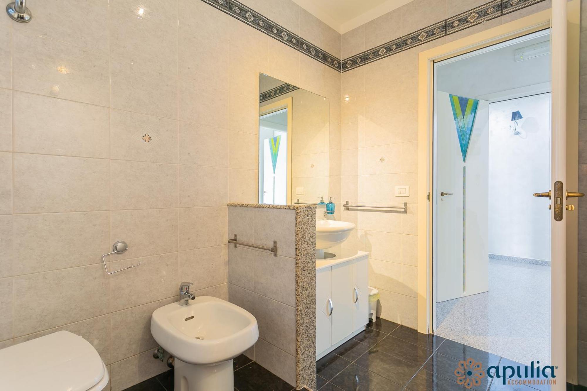 Fronte Mare By Apulia Accommodation Bari Ngoại thất bức ảnh