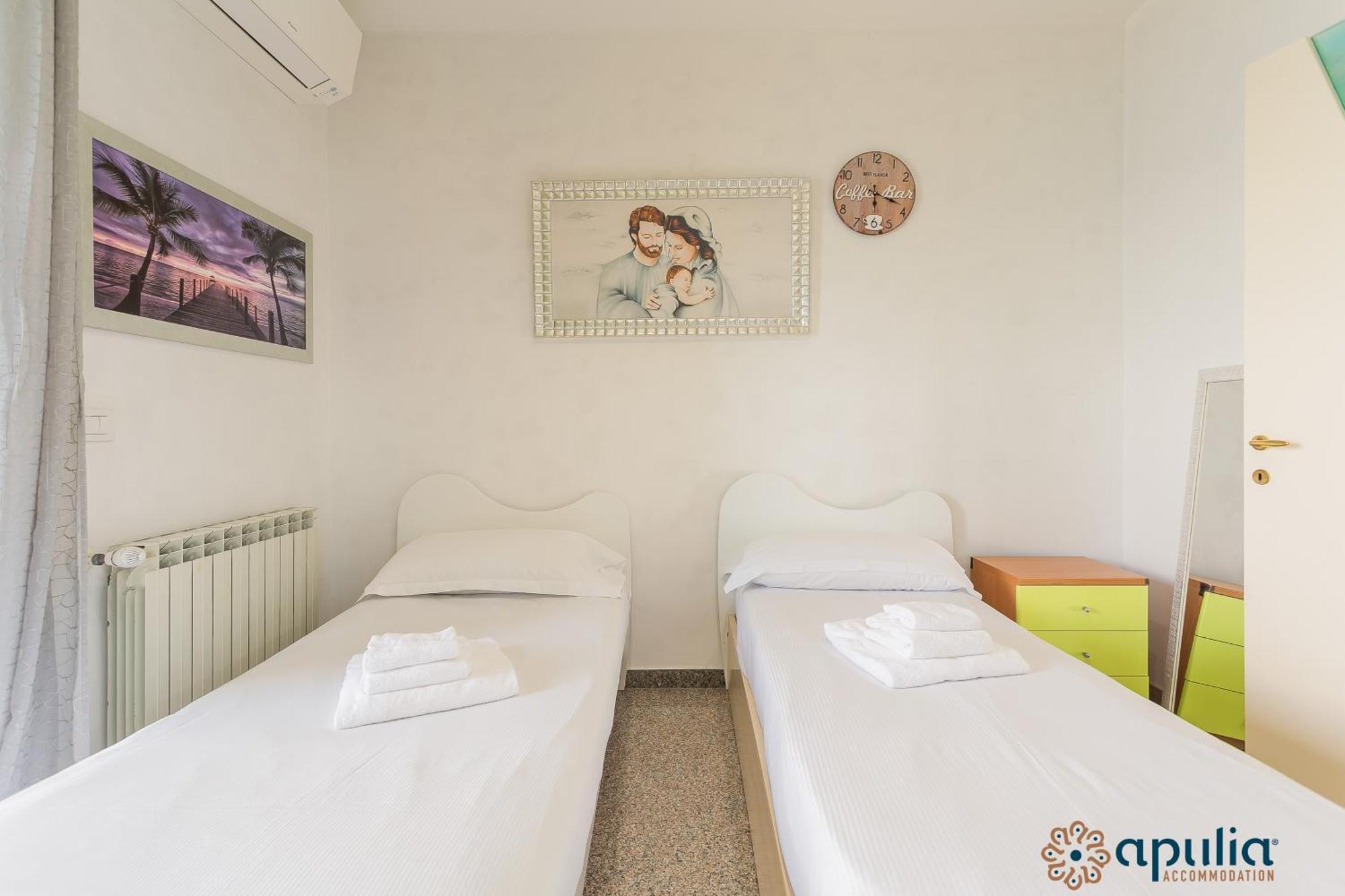 Fronte Mare By Apulia Accommodation Bari Ngoại thất bức ảnh